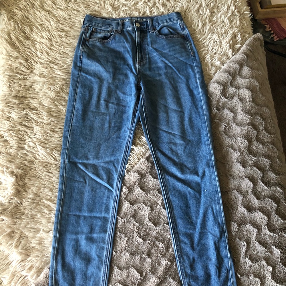 American Eagle Mom Jeans- Blue